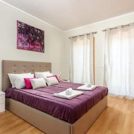 Privilege Folha De Louro With Rooftop Pool, Village Marina - Apartment