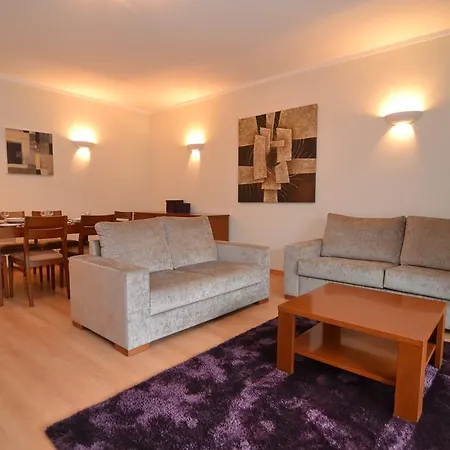 Apartment Privilege Folha De Louro With Rooftop Pool, Village Marina -
