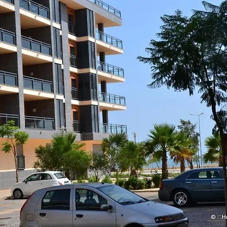 Privilege Folha De Louro With Rooftop Pool, Village Marina - Olhao